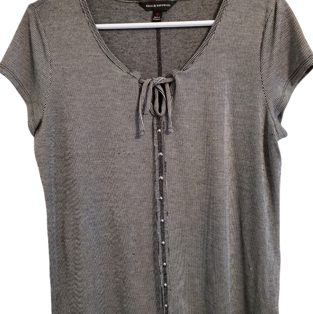 Gray & Black Rock & Republic Pinstripe Top with Stud Details in Size Medium